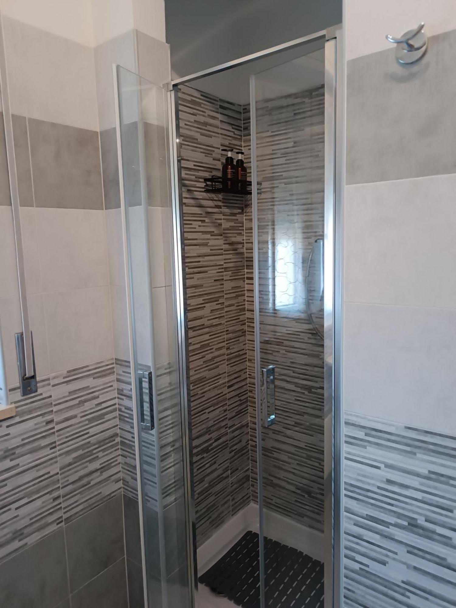 شقة Ale'S House مونسيرّاتو المظهر الخارجي الصورة